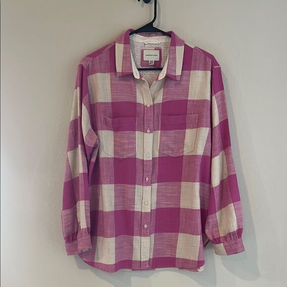 American Eagle Pink Plaid Button-Up Shirt - Picture 1 of 5